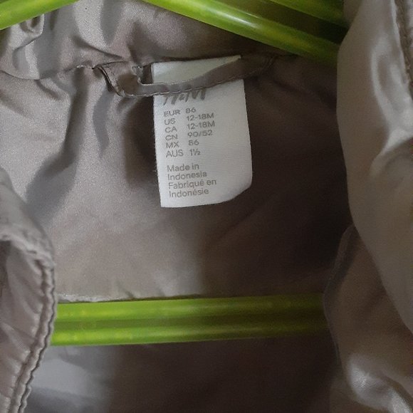 2 for $20 Baby puffer jacket gold metallic sheen - Picture 4 of 5